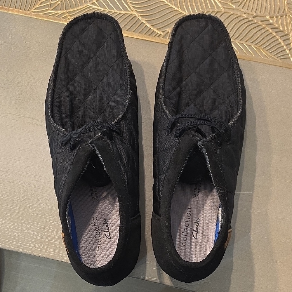 CLARKS Men's Black Quilted Loafers Great Deal